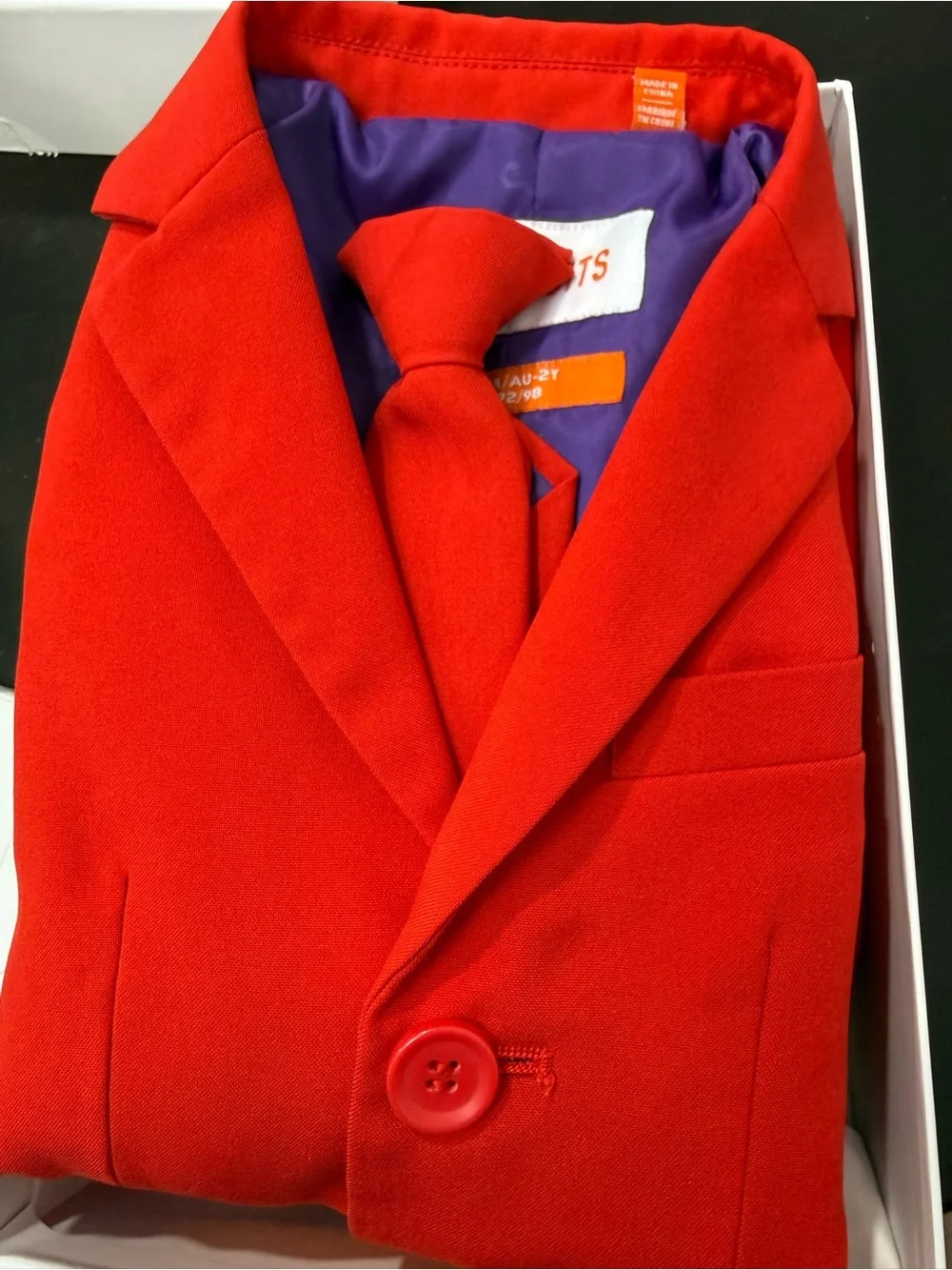 OppoSuits classic red